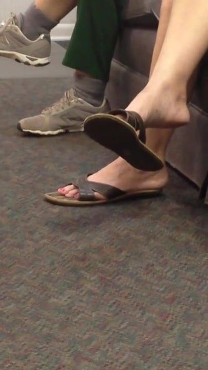 Halfback reccomend waiting candid room feet